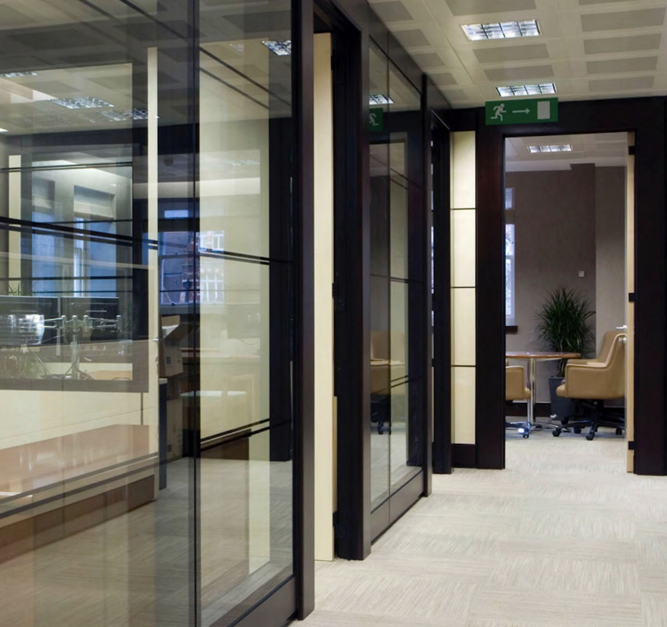 Garde-corps mezzanine bureaux acier thermolaqué